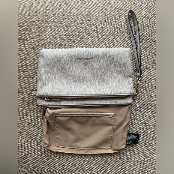 Nanette Lepore Wristlet Zipper Pouch. Lt. Beige. 9 1/2 Wide in.X 5 1/2 in. Tall. - Picture 5 of 12